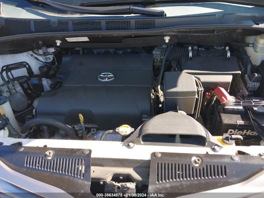 2015 TOYOTA SIENNA XLE PREMIUM 8 PASSENGER - 5TDYK3DC6FS554913