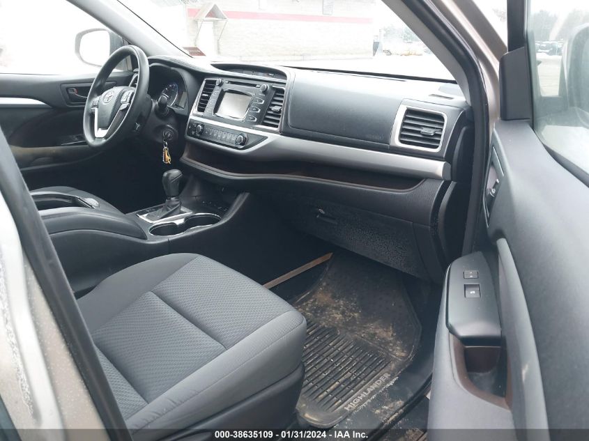 2016 TOYOTA HIGHLANDER LE V6 - 5TDBKRFH6GS276730