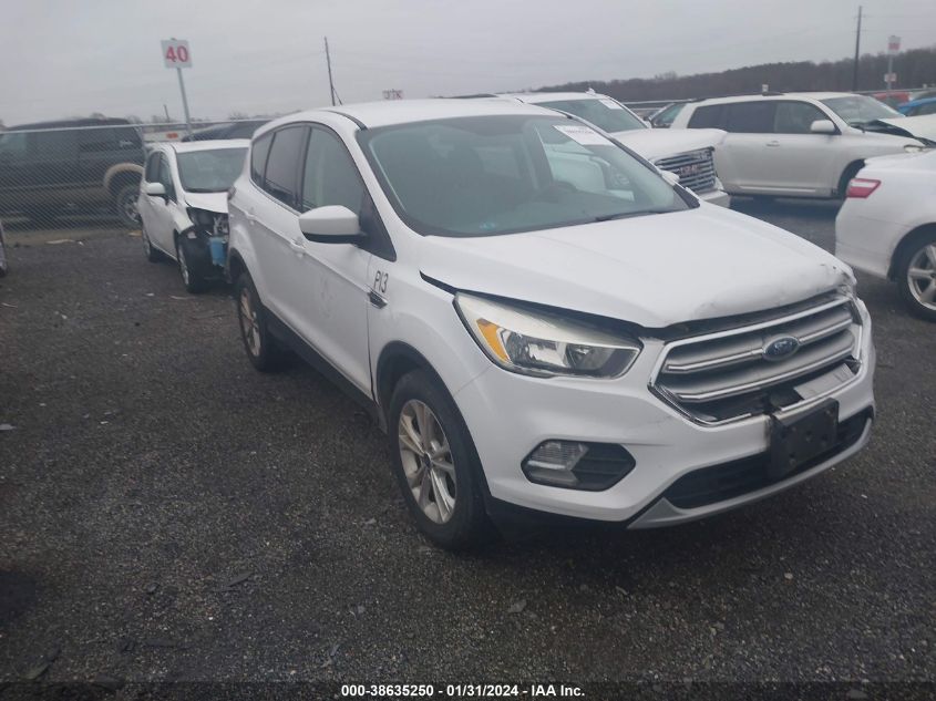 2017 FORD ESCAPE SE - 1FMCU9GD5HUD05735