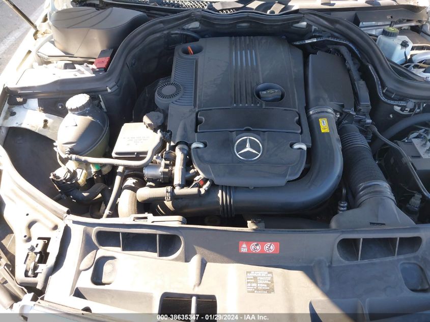 2013 MERCEDES-BENZ C 250 LUXURY/SPORT - WDDGF4HB6DA786287