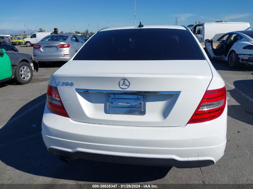 2013 MERCEDES-BENZ C 250 LUXURY/SPORT - WDDGF4HB6DA786287