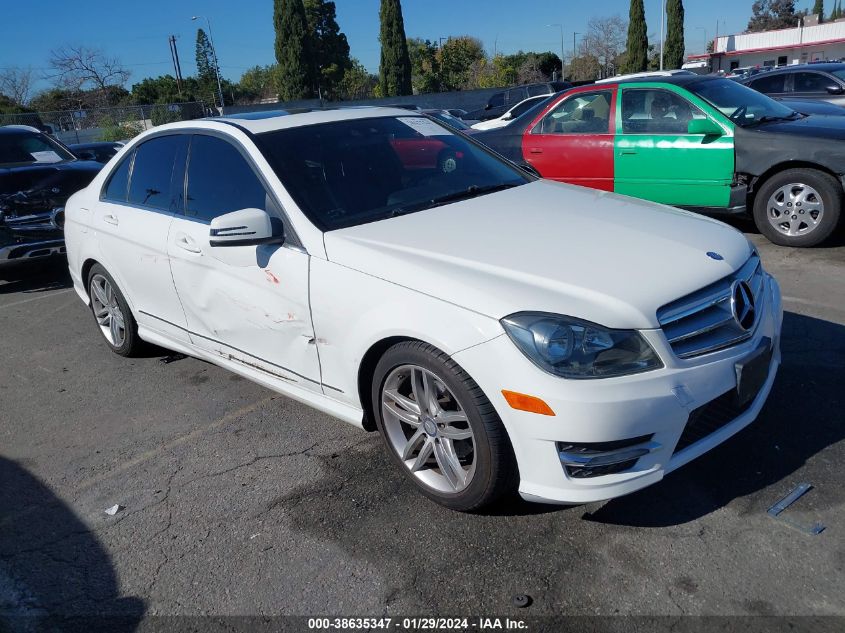 2013 MERCEDES-BENZ C 250 LUXURY/SPORT - WDDGF4HB6DA786287