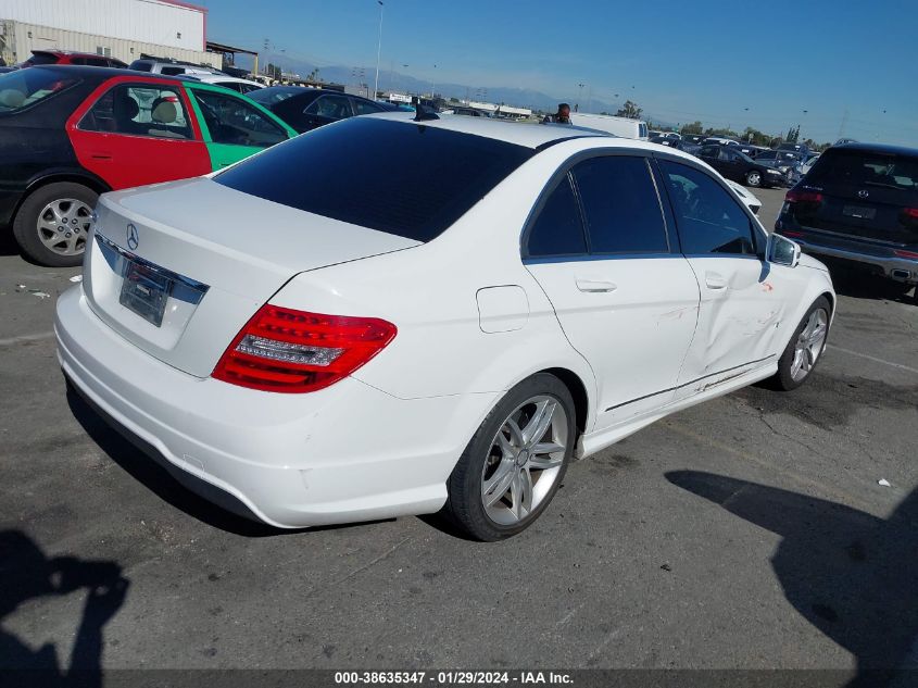 2013 MERCEDES-BENZ C 250 LUXURY/SPORT - WDDGF4HB6DA786287
