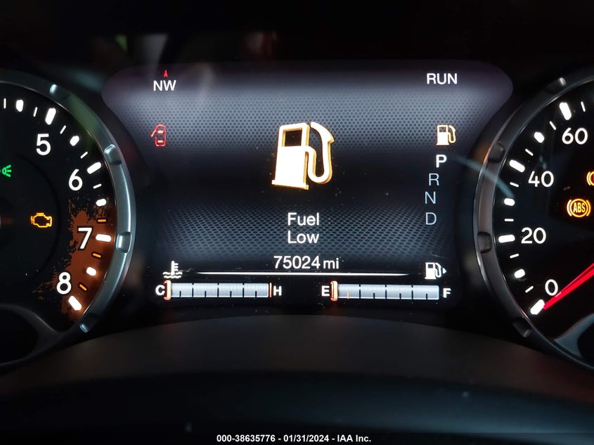 VIN ZACCJBCB7JPH79332 2018 JEEP RENEGADE TRAILHAWK