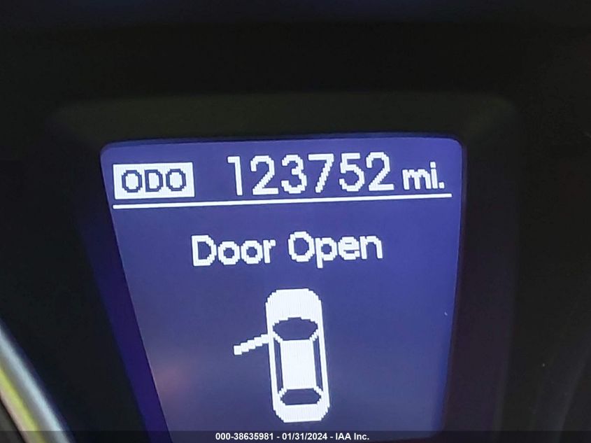 2013 HYUNDAI ELANTRA GT - KMHD35LE7DU095261