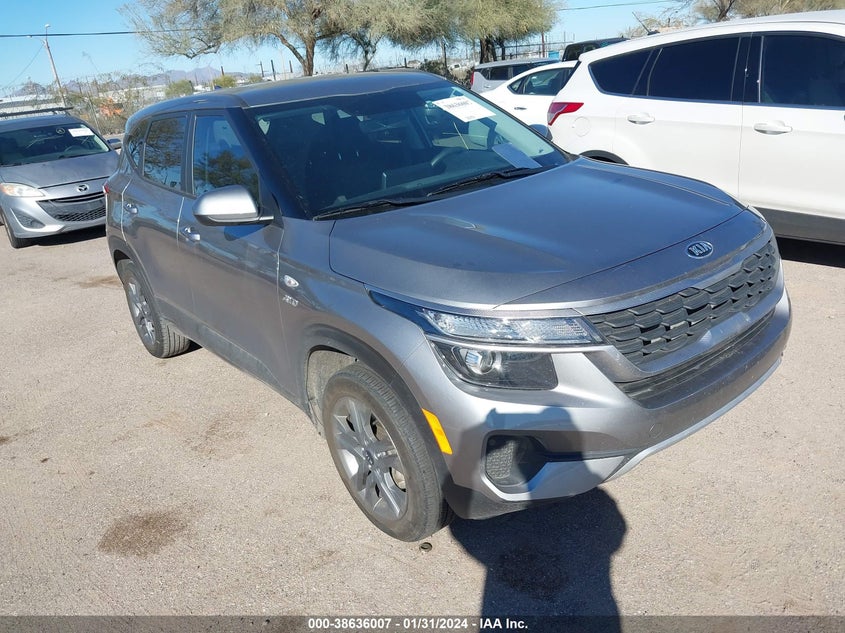 VIN KNDEPCAA0M7145739 2021 KIA SELTOS LX
