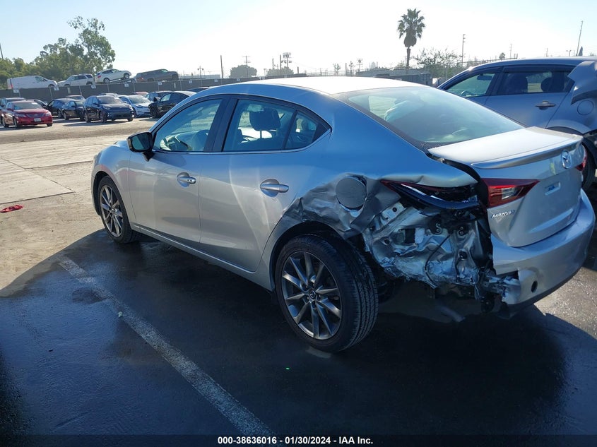 VIN 3MZBN1V3XJM198780 2018 MAZDA MAZDA3 TOURING