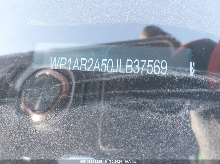 VIN WP1AB2A50JLB37569 2018 PORSCHE MACAN S