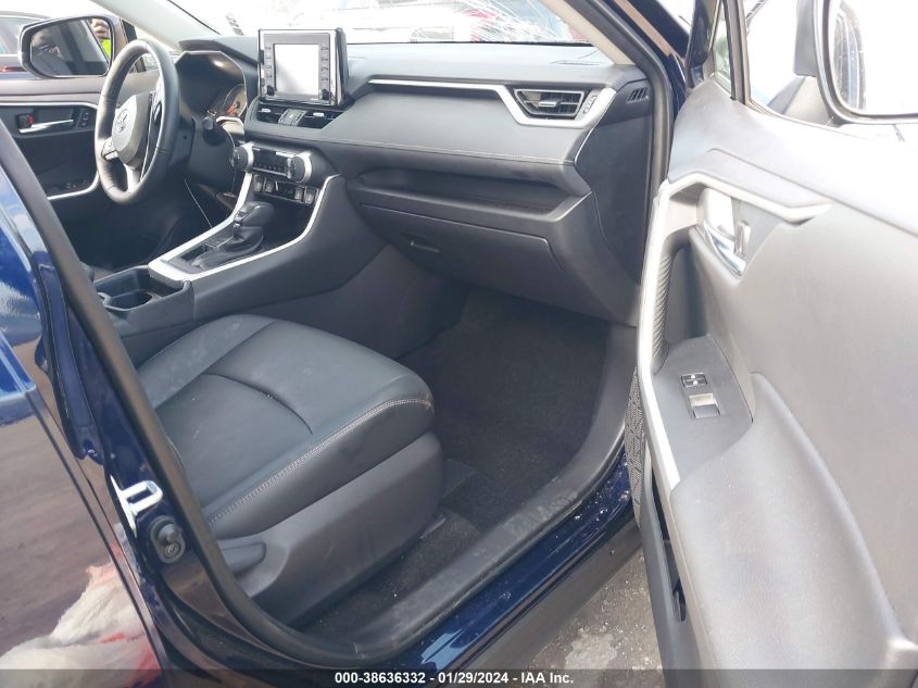 2021 TOYOTA RAV4 XLE PREMIUM - JTMC1RFV1MD523009