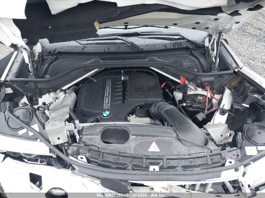 2015 BMW X5 XDRIVE35I - 5UXKR0C56F0P01123