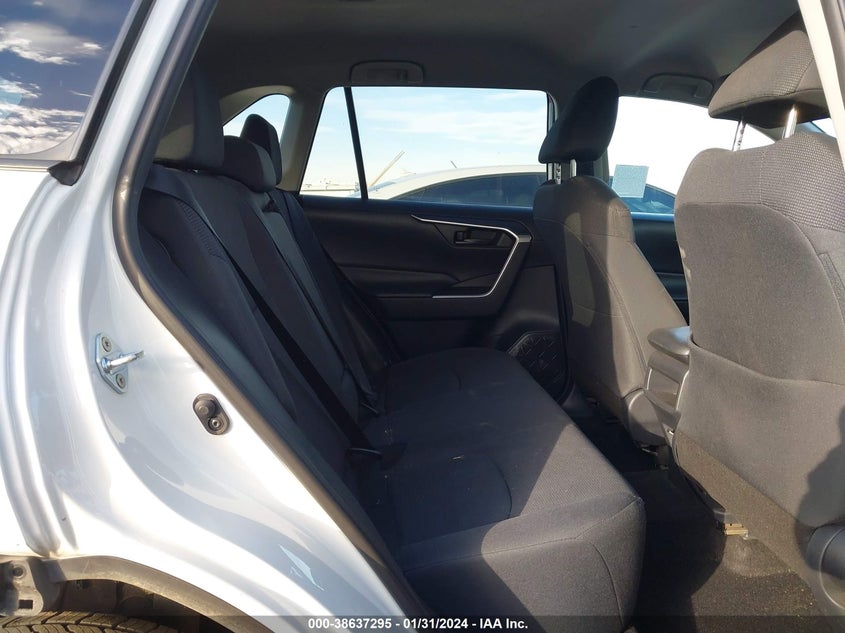 VIN 2T3H1RFV4KC003653 2019 TOYOTA RAV4 LE
