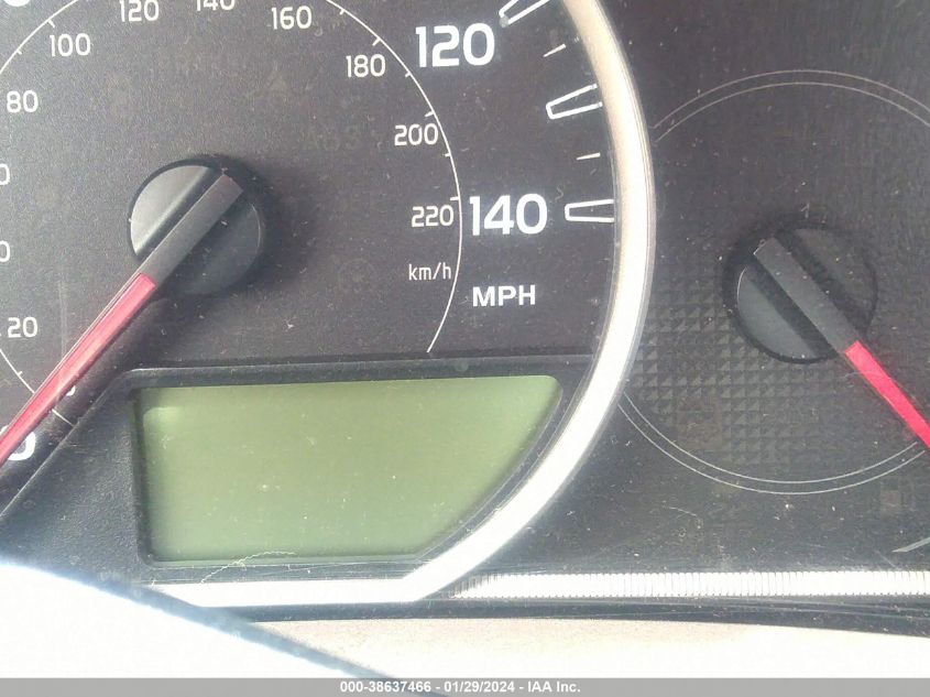 2015 TOYOTA RAV4 LE - JTMZFREV5FJ029625