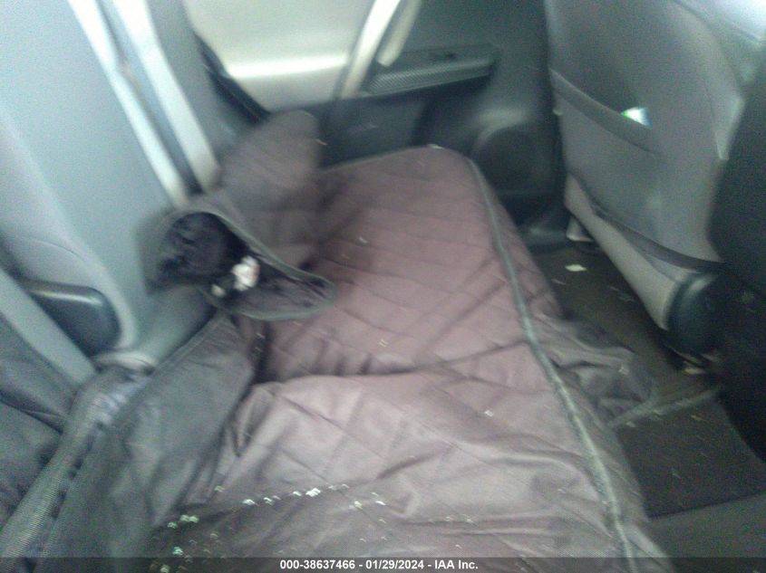 2015 TOYOTA RAV4 LE - JTMZFREV5FJ029625