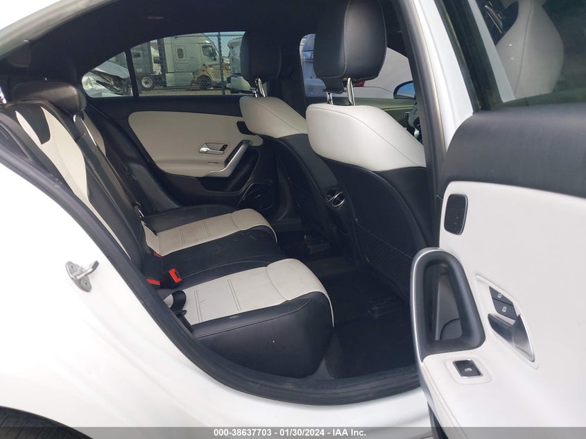 VIN WDD3G4EB6KW036078 2019 MERCEDES-BENZ A 220