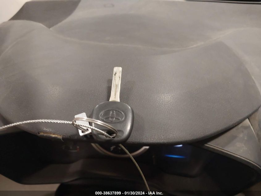 2020 TOYOTA COROLLA LE - JTDEPRAE1LJ063753