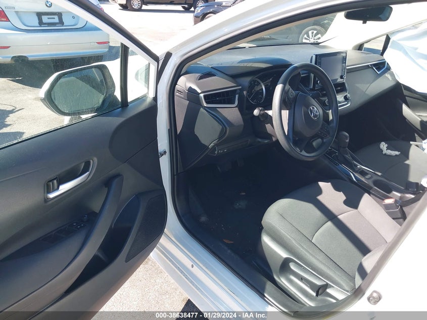 VIN 5YFEPMAEXMP211835 2021 TOYOTA COROLLA LE