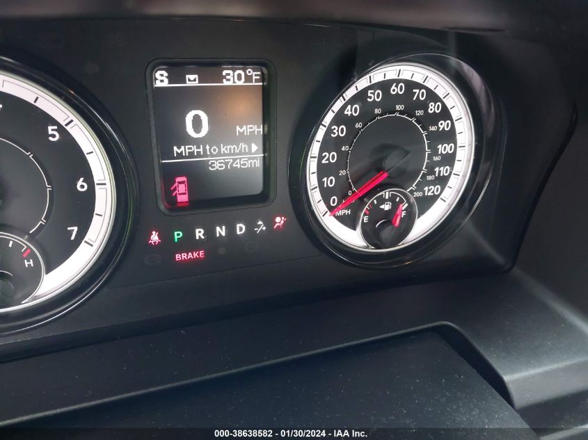2019 RAM 1500 CLASSIC WARLOCK QUAD CAB 4X4 6'4 BOX - 1C6RR7GG6KS735945