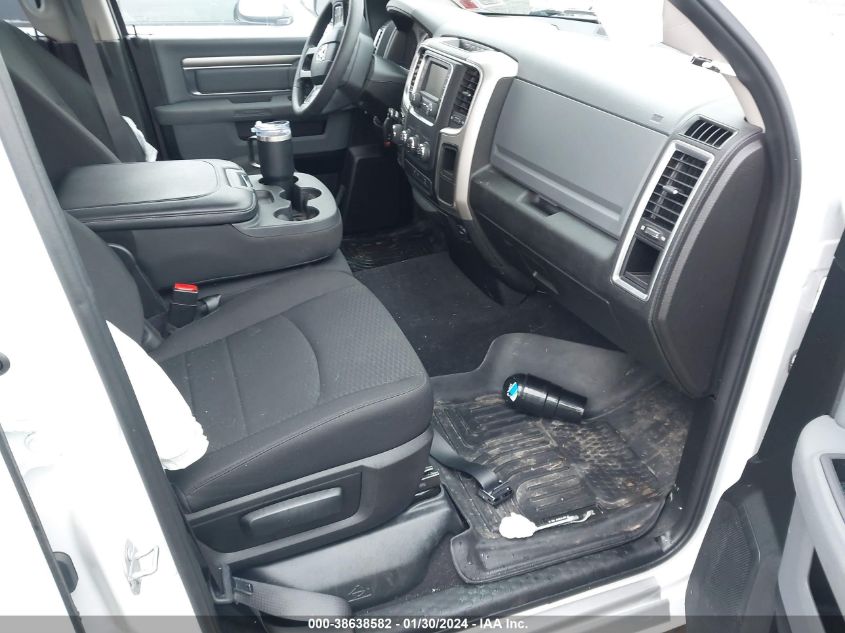 2019 RAM 1500 CLASSIC WARLOCK QUAD CAB 4X4 6'4 BOX - 1C6RR7GG6KS735945