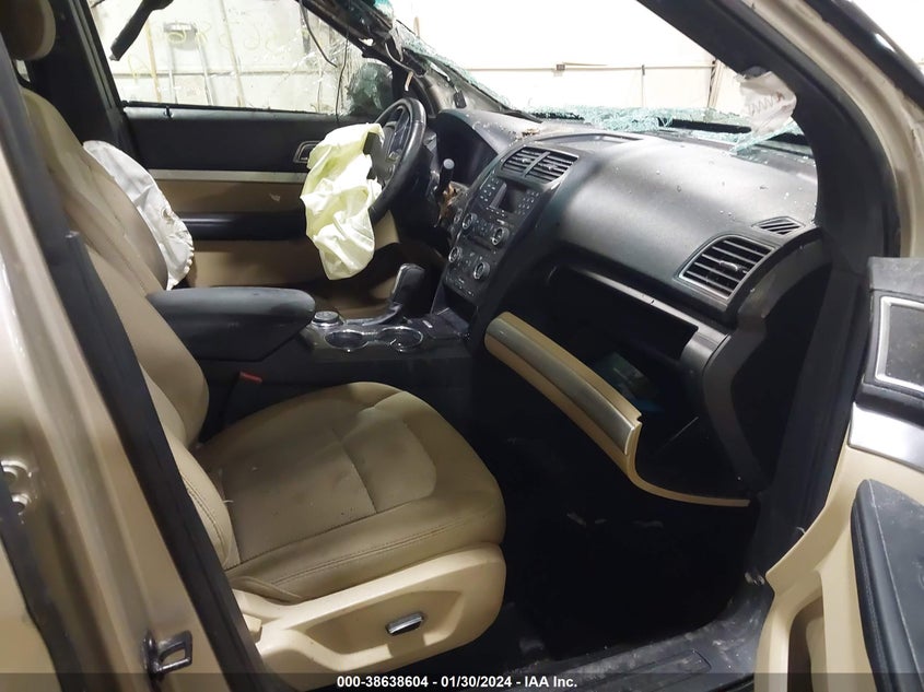 VIN 1FM5K8D83HGA44958 2017 FORD EXPLORER XLT