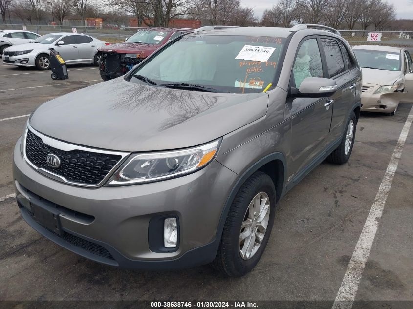 2015 KIA SORENTO LX - 5XYKTCA60FG574024