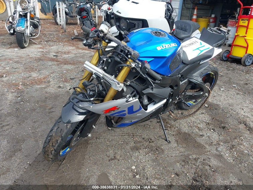 VIN JS1GR7MA7P7100396 2023 SUZUKI GSX-R750