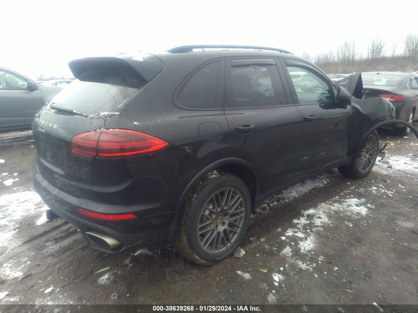 VIN WP1AA2A23JKA00981 2018 PORSCHE CAYENNE PLATINUM EDITION