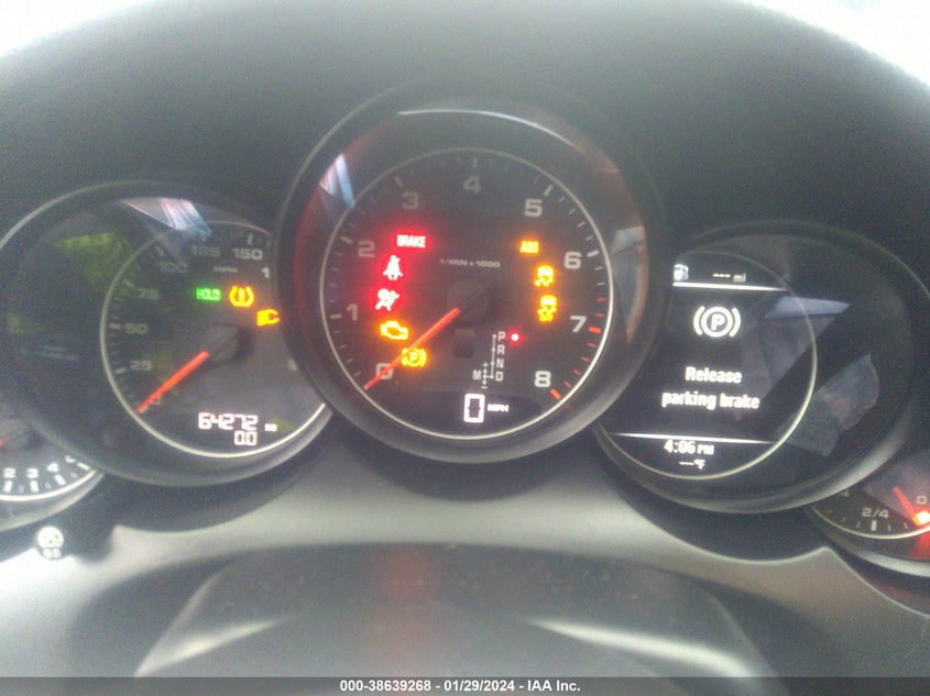 VIN WP1AA2A23JKA00981 2018 PORSCHE CAYENNE PLATINUM EDITION
