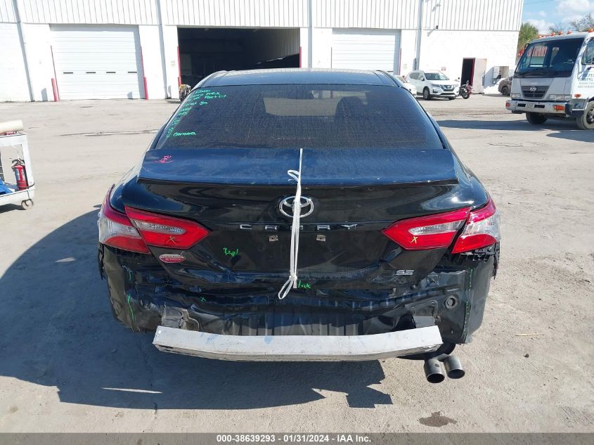 2018 TOYOTA CAMRY SE - 4T1B11HK6JU064549