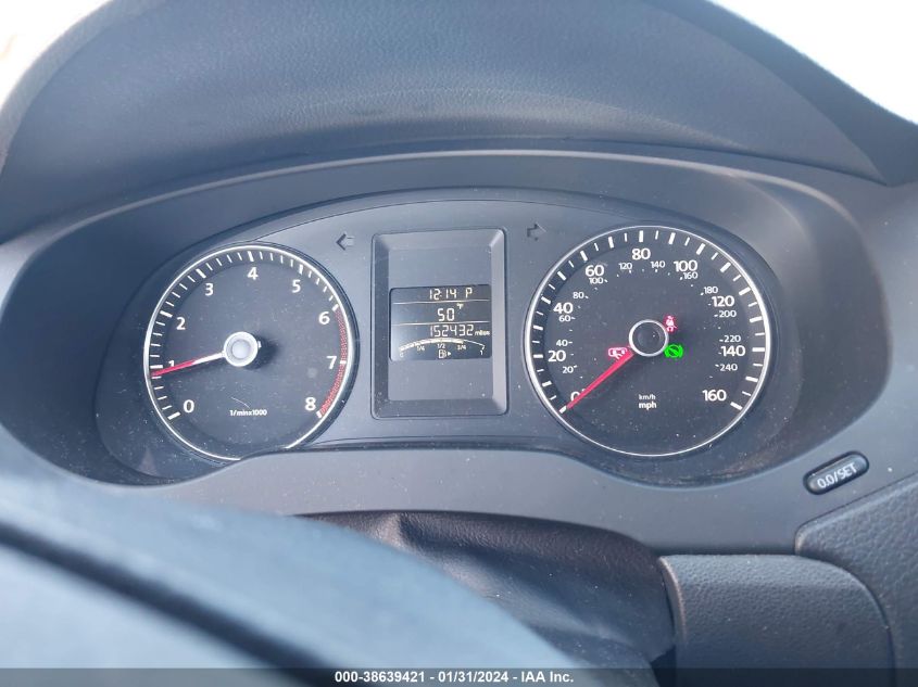 2013 VOLKSWAGEN JETTA 2.5L SE - 3VWDP7AJ1DM209759