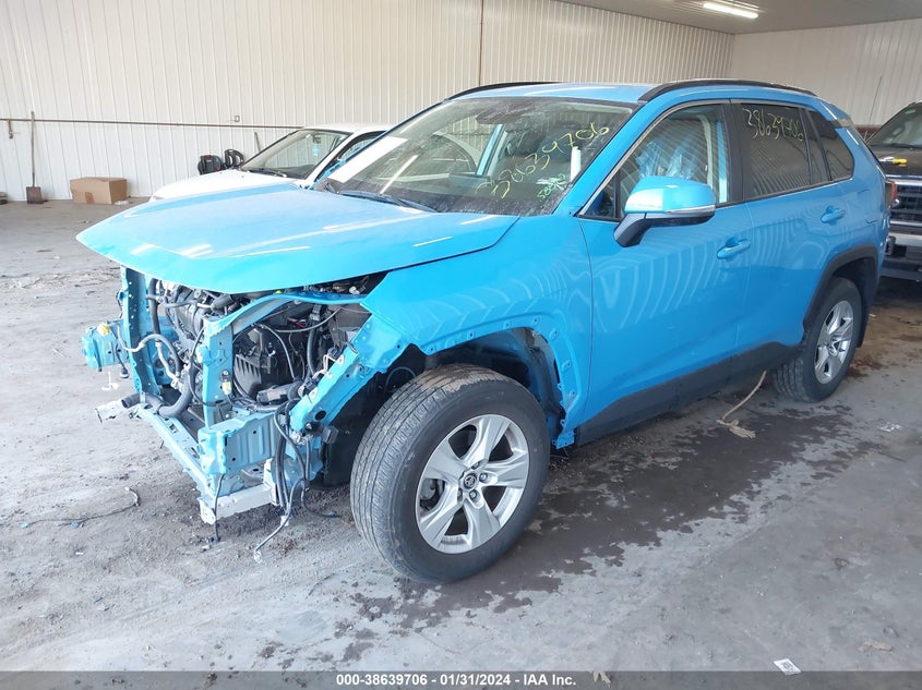 VIN JTMP1RFV7KD517018 2019 TOYOTA RAV4 XLE