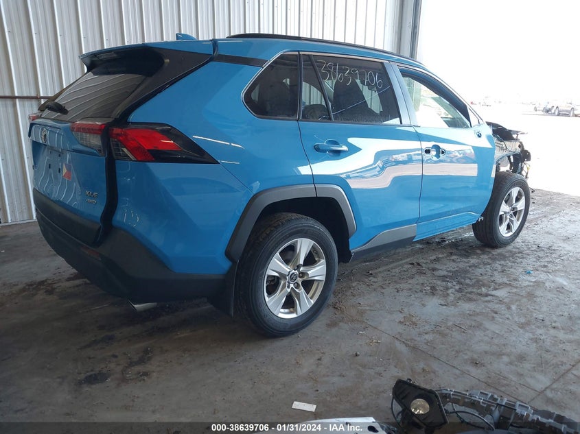 VIN JTMP1RFV7KD517018 2019 TOYOTA RAV4 XLE