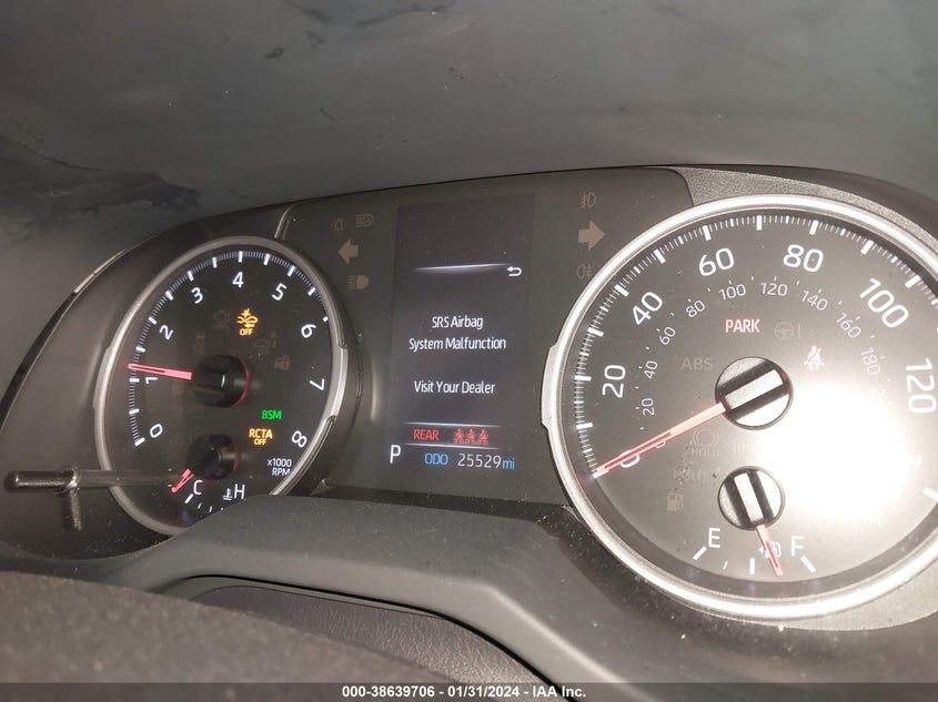 VIN JTMP1RFV7KD517018 2019 TOYOTA RAV4 XLE