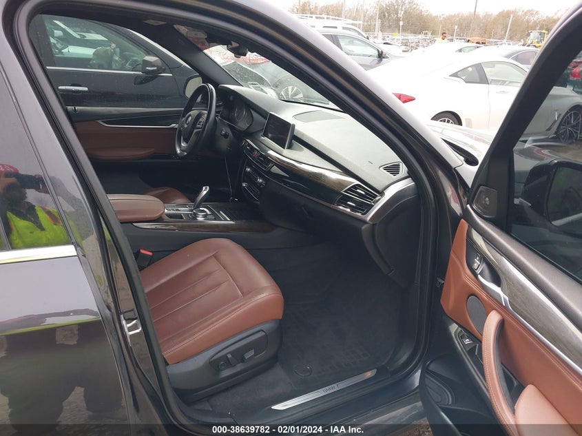 VIN 5UXKR2C36H0X04620 2017 BMW X5 SDRIVE35I
