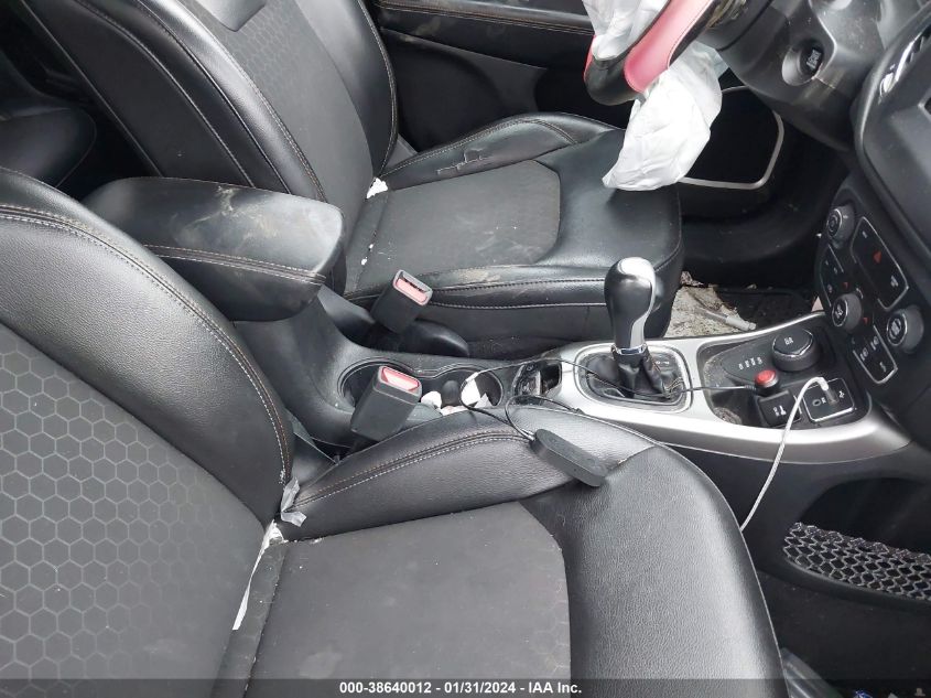 2018 JEEP COMPASS LATITUDE 4X4 - 3C4NJDBB7JT256956
