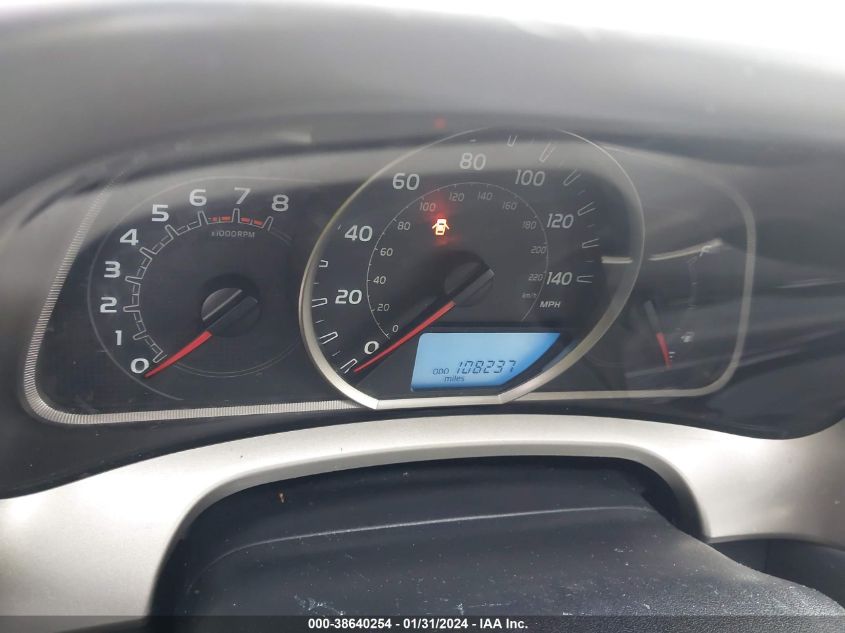 2014 TOYOTA RAV4 LE - JTMZFREV3EJ004981