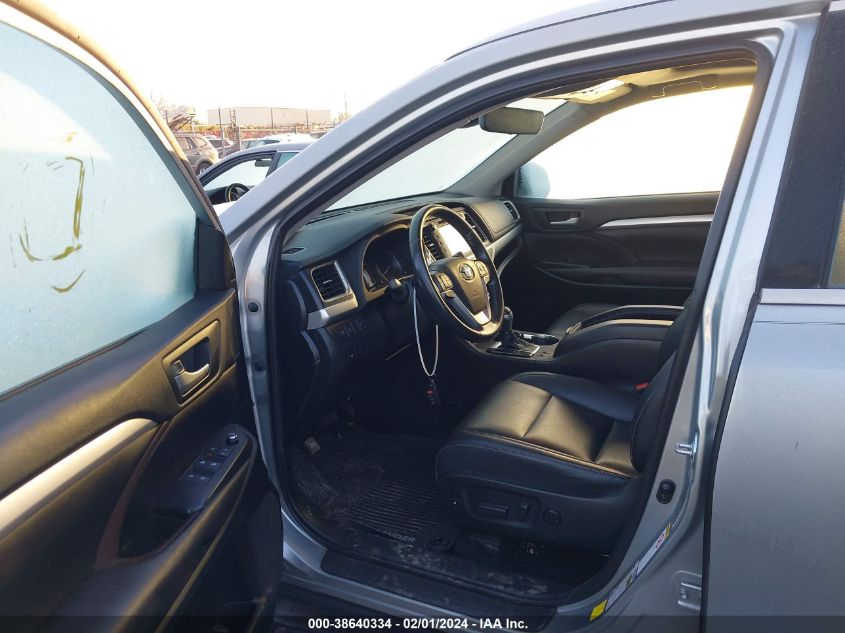 2019 TOYOTA HIGHLANDER SE/XLE - 5TDKZRFH0KS322881