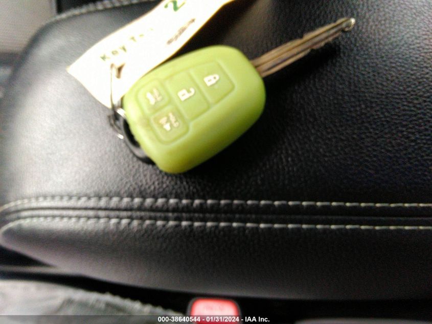 2015 TOYOTA COROLLA S PLUS - 2T1BURHE3FC428273