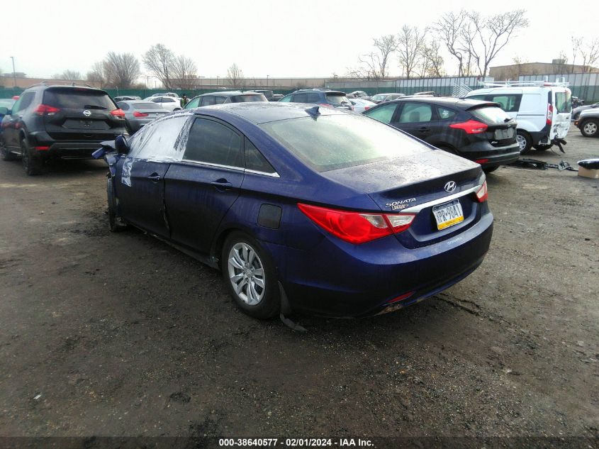 2013 HYUNDAI SONATA GLS - 5NPEB4ACXDH568359