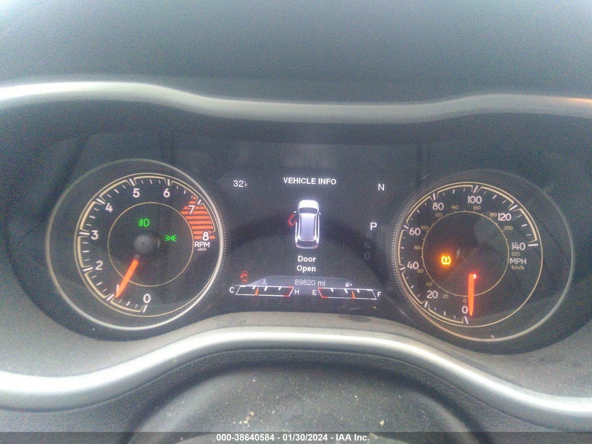 VIN 1C4PJMBX2JD600672 2018 JEEP CHEROKEE TRAILHAWK 4X4