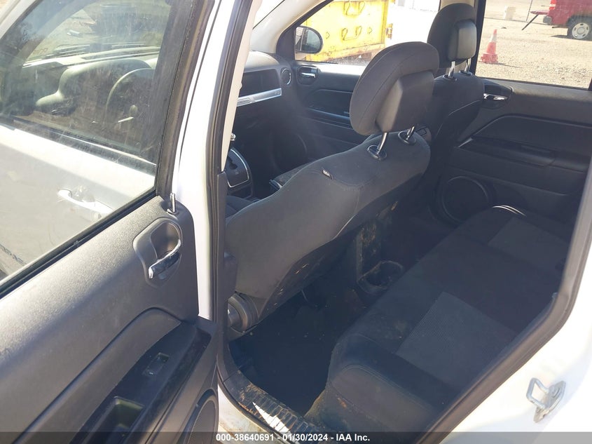 VIN 1C4NJDBB7HD143301 2017 JEEP COMPASS SPORT 4X4