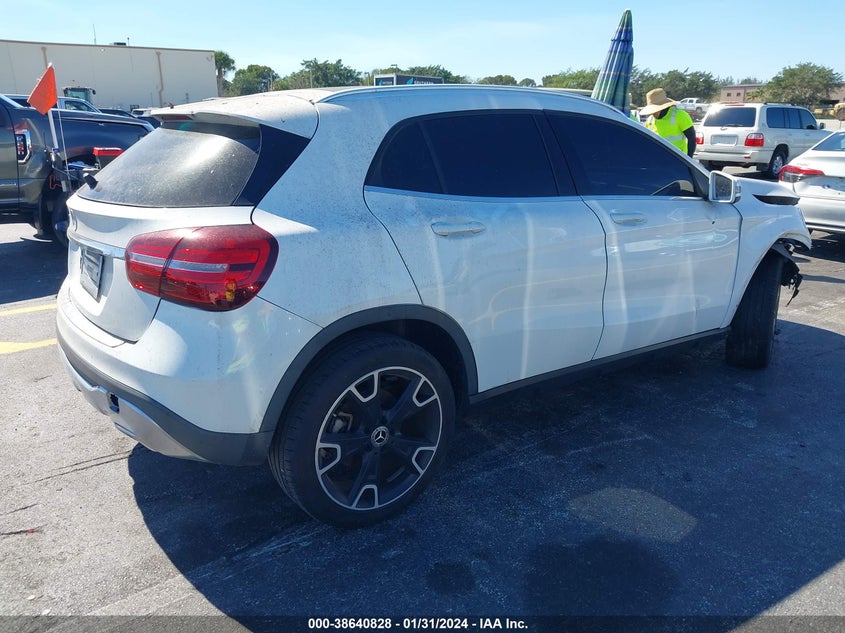 VIN WDCTG4EB9KJ552128 2019 MERCEDES-BENZ GLA 250