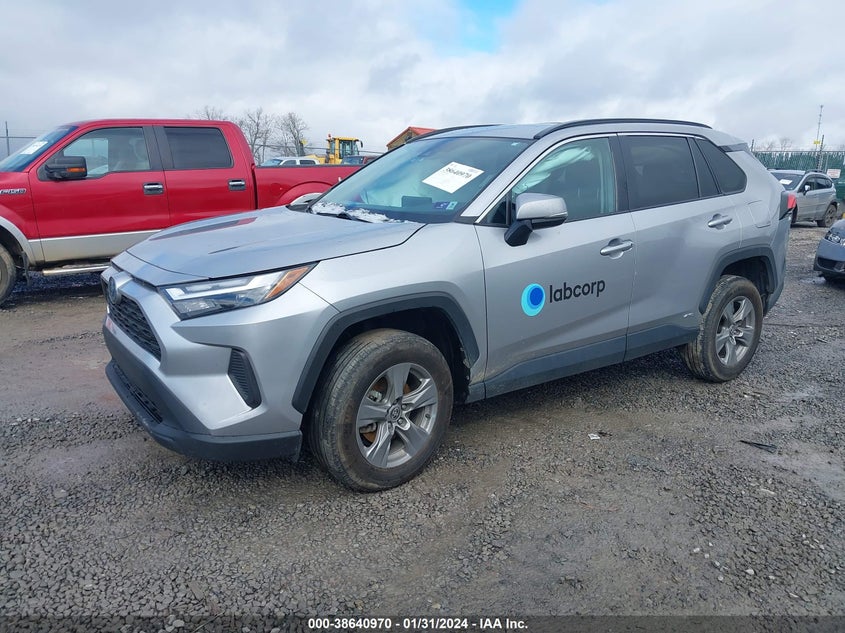 VIN 4T3RWRFV7NU074418 2022 TOYOTA RAV4 XLE