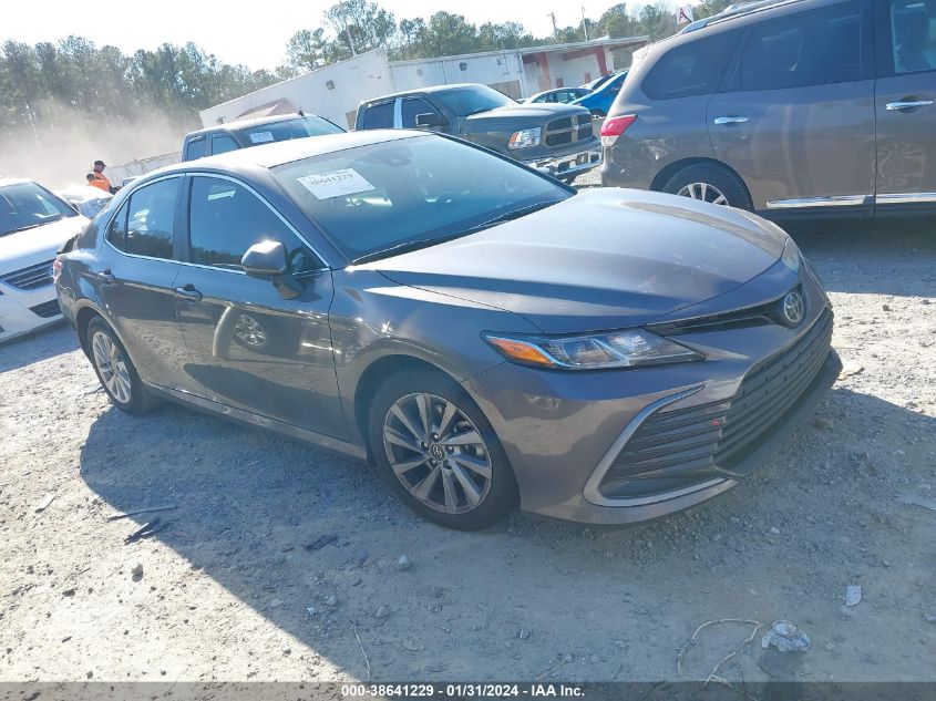 2022 TOYOTA CAMRY LE - 4T1C11AK2NU692371
