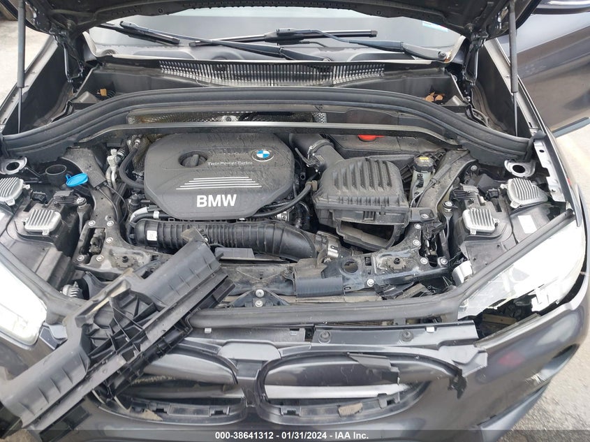 VIN WBXHT3Z33H4A54704 2017 BMW X1 XDRIVE28I