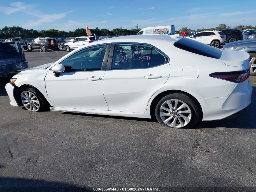 2022 TOYOTA CAMRY LE - 4T1R11AK0NU640957