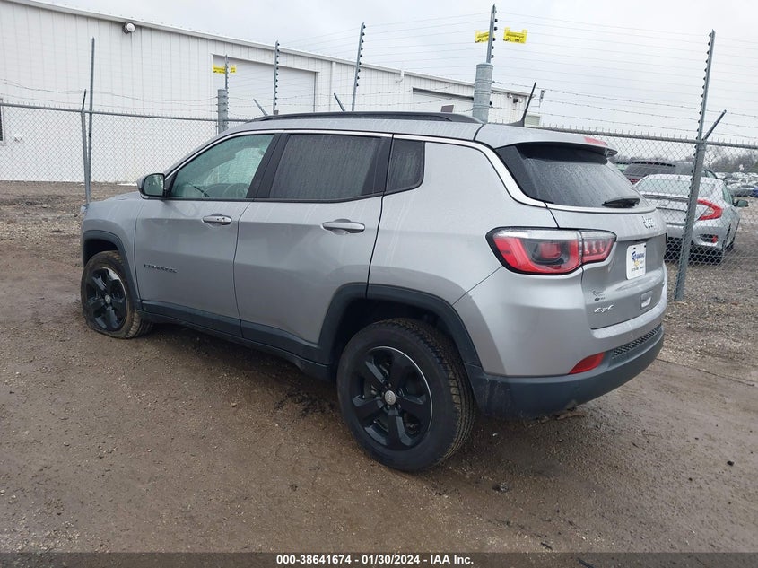 VIN 3C4NJDBB6KT755250 2019 JEEP COMPASS LATITUDE