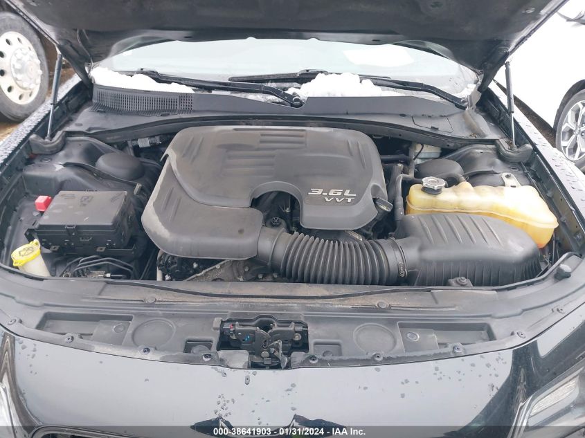 2015 CHRYSLER 300 S - 2C3CCABG5FH922051