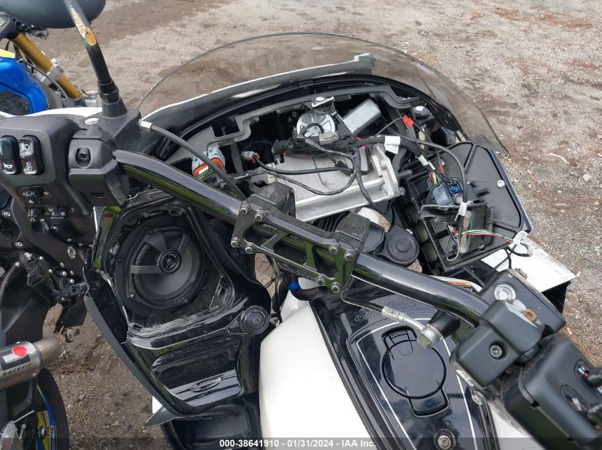 2023 INDIAN MOTORCYCLE CO. PURSUIT DARK HORSE WITH PREMIUM PACKAGE 56KLDFRR7P3415986