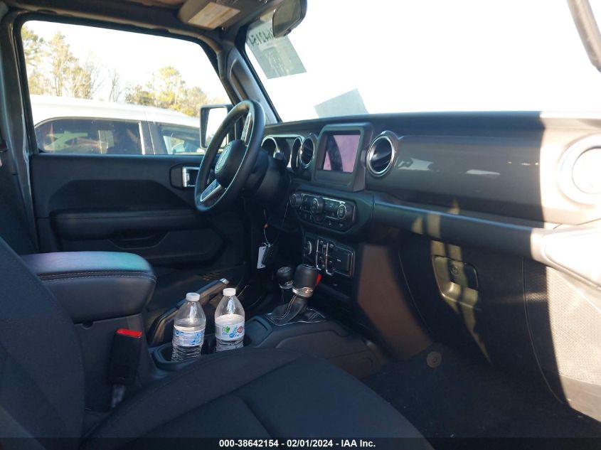 2019 JEEP WRANGLER UNLIMITED SAHARA 4X4 - 1C4HJXEN8KW615912