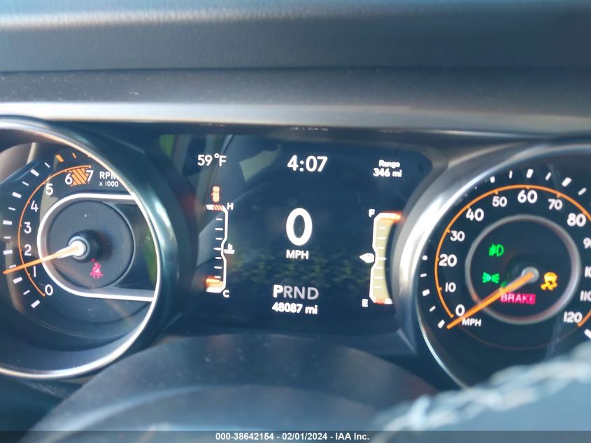 2019 JEEP WRANGLER UNLIMITED SAHARA 4X4 - 1C4HJXEN8KW615912